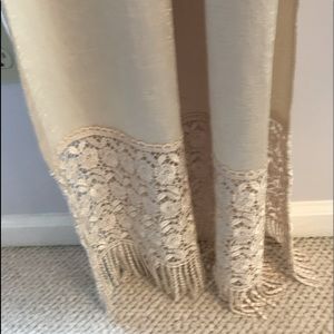 Croscill Window valance and scarf
